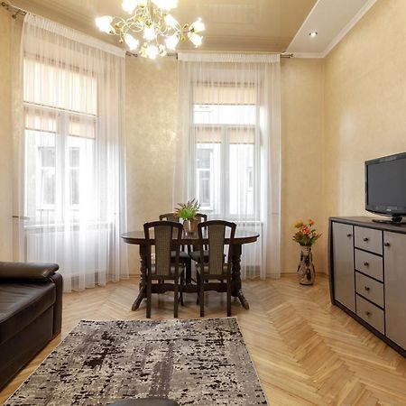 Alfa Apartments Levytskoho Lviv Eksteriør billede